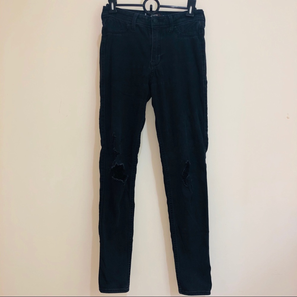 Hollister High Waisted Ripped Jeggings